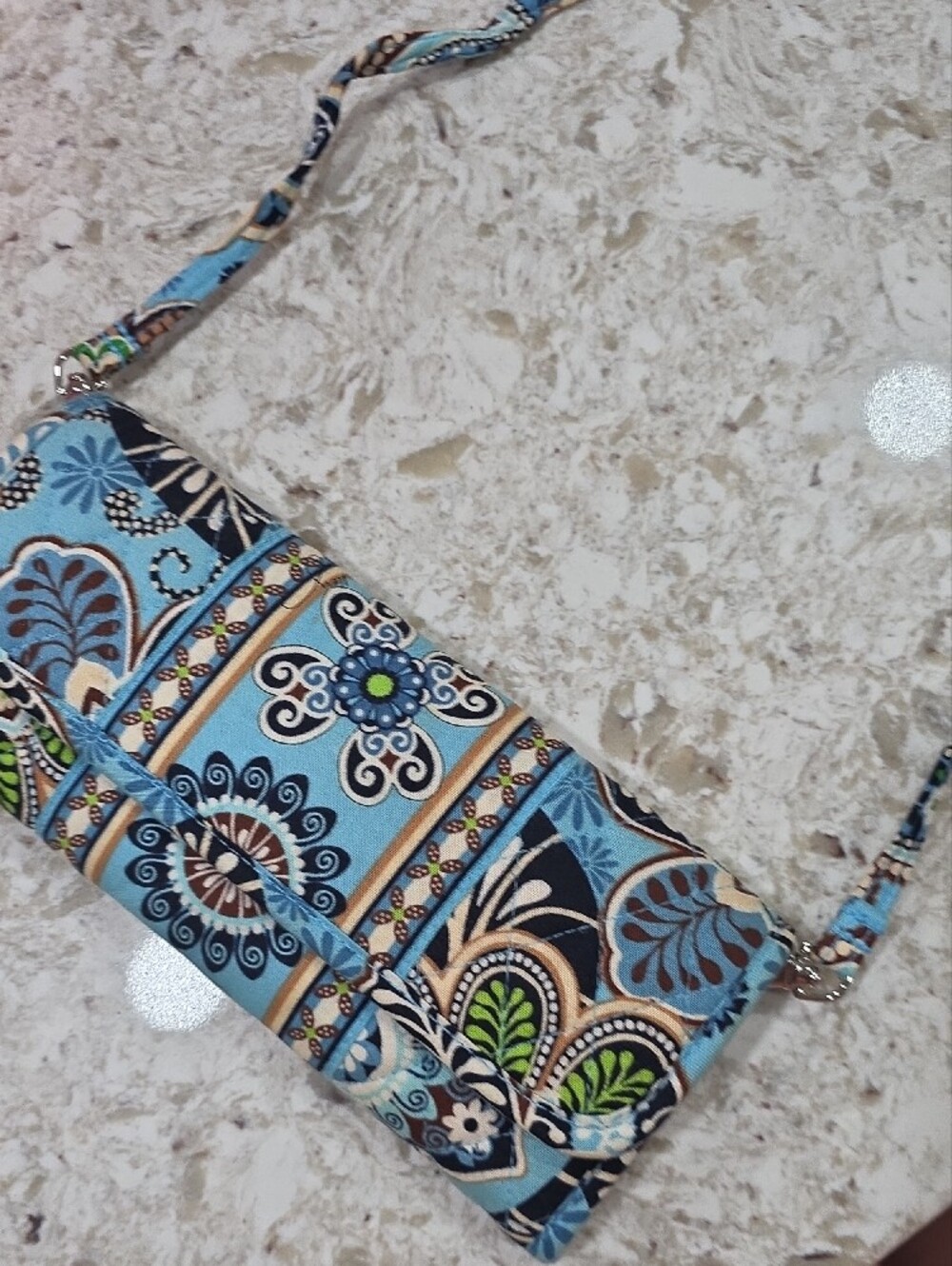 Vera Bradley Turquoise Floral Quilted Phone Wallet with Lanyard - Picture 6 of 6